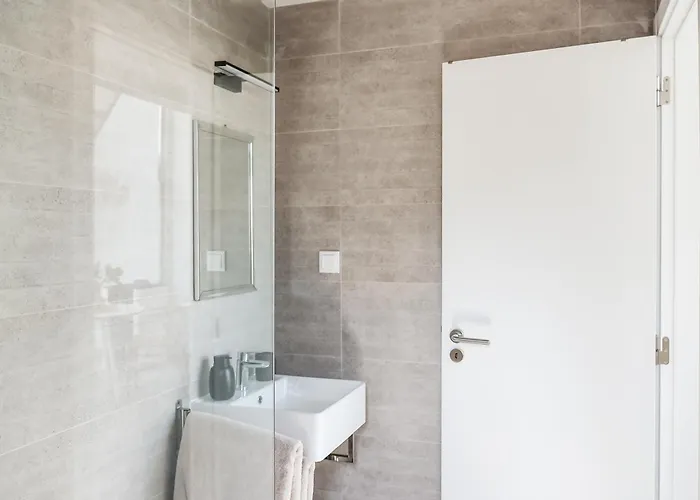 Josy Atelier בית נופש פרל